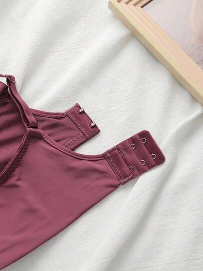 Shein Underwear&Sleepwear Basics طقم حمالة صدر بدون حمالات سادة - 3 قطع