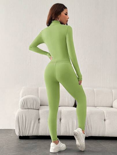 SHEIN EZwear طقم رياضي قطعتين باللون الأسود - جاكيت مفتوحة بسحاب وتايتات