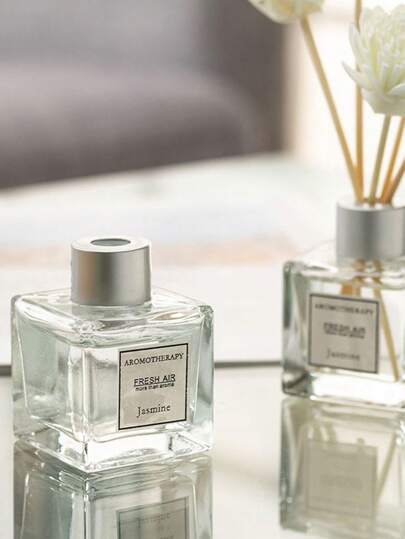 1 طقم موزع عطري بالقصب سعة 50 مل، مناسب للمنزل والمكتب والنوم والحمام، يزيل الروائح ويوفر عطر بدون لهب، هدية عيد ميلاد وعيد الميلاد ورأس السنة (1 زجاجة زيت السمسم + 5 عصي عطرية + 1 كرة قصب + 2 زهرة مجففة)
