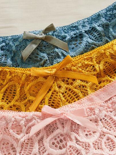 Shein Underwear&Sleepwear Basics 3 أزواج من ملابس داخلية نسائية داكنة اللون ذات تصميم بسيط مع تطريز دانتيل
