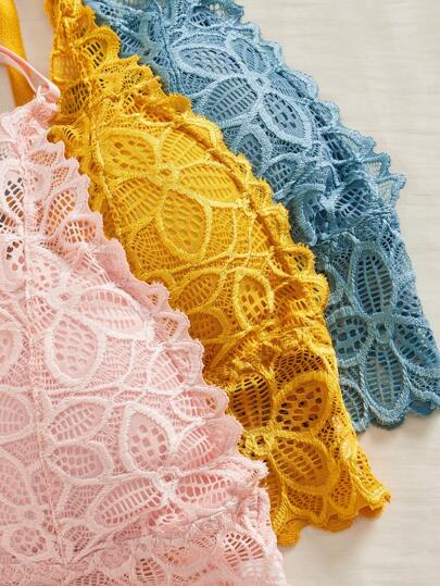 Shein Underwear&Sleepwear Basics 3 أزواج من ملابس داخلية نسائية داكنة اللون ذات تصميم بسيط مع تطريز دانتيل
