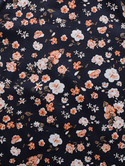 SHEIN Vintaside Kids معطف متوسط الطول بغطاء رأس سميك وفاخر بنمط الزهور الصغيرة المتناثرة بطراز قديم للفتيات ما بين الطفولة والمراهقة ، مناسب للخريف والشتاء