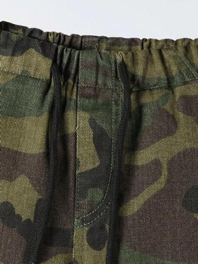 SHEIN بناطيل جينز بطراز كاجوال عصري متعدد الجيوب، فضفاضة ومريحة ذات خصر مرن مع رسن للشباب