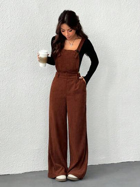 SHEIN EZwear جمبسوت نسائية بلون أحادي، قصّة بسيطة وأنيقة، مناسبة للارتداء اليومي