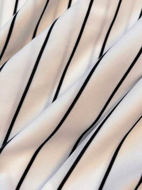 SHEIN ملابس أولاد المراهقين لأجواء عيد الميلاد، كاجوال، كولييجيت، مريحة، أنيقة، متعددة الاستخدامات، جميلة، ناعمة، مناسبة للارتداء اليومي، المدرسة، الخروجات، الرياضة، الخطوط، حفلات العطلات، طقم تيشيرت بأكمام قصيرة وشورت