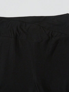 SHEIN EZwear مجموعة من 2 قطعة بنطلون ضيق طرف متسع أسود ورمادي التصميم صليبي على الخصر مناسب للأحجام الكبيرة، مناسب للربيع والخريف