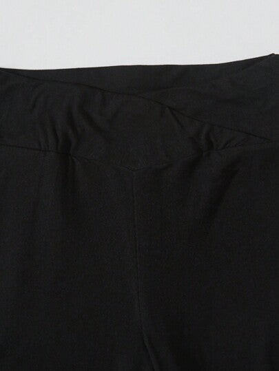 SHEIN EZwear مجموعة من 2 قطعة بنطلون ضيق طرف متسع أسود ورمادي التصميم صليبي على الخصر مناسب للأحجام الكبيرة، مناسب للربيع والخريف