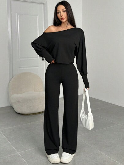 SHEIN EZwear سروال قصير أنيق بأكمام طويلة بقصة رقبة غير متماثلة وبلون سادة للنساء