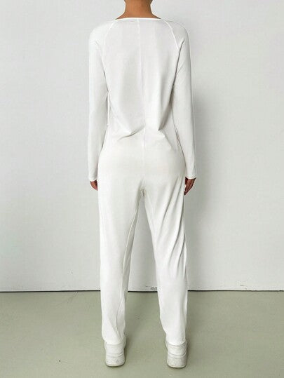 EZwear جمبسوت كاجوال أحادية اللون بأكمام طويلة وياقة على شكل حرف V مع جيوب