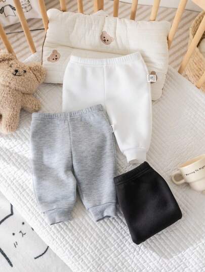 SHEIN طقم بنطلونات من الفليس للأطفال الرضع الصبيان/البنات 3 قطع، أسود/أبيض/رمادي، ناعم، مريح، دافئ، متناسق مع كل شيء، متعدد الاستخدامات، مناسب للمنزل، الخارج، الرياضة، الخريف/الشتاء