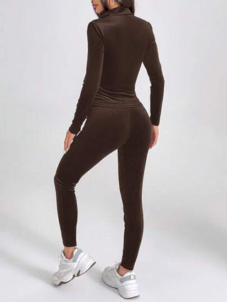 SHEIN PETITE مجموعتان من البدلة الرياضية الساتان باللون الأسود تتكون من جاكيت مقلوب وسروال ضيق لياقة