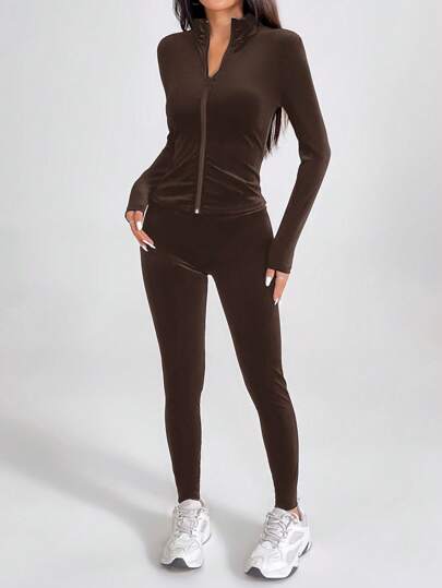 SHEIN PETITE مجموعتان من البدلة الرياضية الساتان باللون الأسود تتكون من جاكيت مقلوب وسروال ضيق لياقة