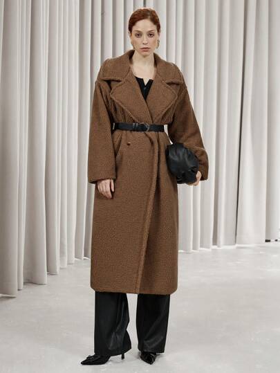 SHEIN Privé معطف نسائي كاجوال طويل بأكمام طويلة فضفاض ومخمل، بياقة واسعة وحزام جلد على الخصر، مناسب للذهاب إلى العمل
