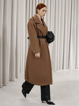 SHEIN Privé معطف نسائي كاجوال طويل بأكمام طويلة فضفاض ومخمل، بياقة واسعة وحزام جلد على الخصر، مناسب للذهاب إلى العمل
