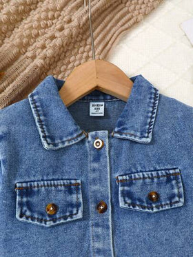 SHEIN Vintaside Kids مجموعة ملابس علوية كم طويل وتنورة متموجة من الدنيم الأزرق الداكن للفتيات، ملابس متنوعة الاستخدام للشتاء/ الخريف 2024 ، طقم ملابس يمكن ارتداؤه في كل المناسبات