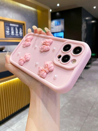 1 قطعة علبة هاتف 3D بشكل فراشة وردية محمية باللؤلؤ، غلاف واقي مضاد للصدمات متوافق مع هواتف أبل 16/16 برو/16 إي/15/14/13/12 برو ماكس بلس/11/XR، للنساء