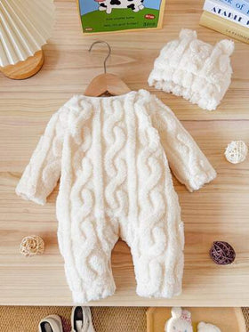 SHEIN Vintaside Kids جمبسوت رضيع كاجوال وحيدة القطعة لكلا الجنسين، بنقشة هندسية ثلاثية الأبعاد جميلة، من قماش ناعم فاخر، مع قبعة، مناسبة للمواليد الجدد، للارتداء اليومي، للخروج، للخريف والشتاء
