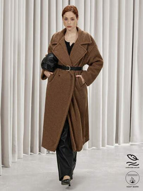 SHEIN Privé معطف نسائي كاجوال طويل بأكمام طويلة فضفاض ومخمل، بياقة واسعة وحزام جلد على الخصر، مناسب للذهاب إلى العمل