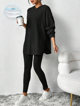 SHEIN Essnce طقم مكون من قطعتين تي شيرت مضلع بلون خالص للسيدات مع غطاء للرأس وبنطلون ضيق
