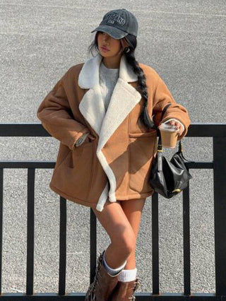EZwear معطف نسائي موحد اللون قصير الأكمام يضم أزرار أمامية وجيب وأطراف من فرو