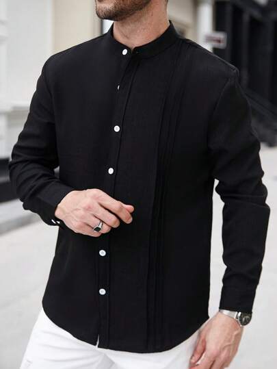 Manfinity Homme قميص رجالي كاجوال طويل الأكمام أزرار لون سادة للعمل والتنقل، قميص رجالي كاجوال طويل الأكمام أزرار لون سادة نسيج مجعد جيبين للتنقل والنضج للخريف