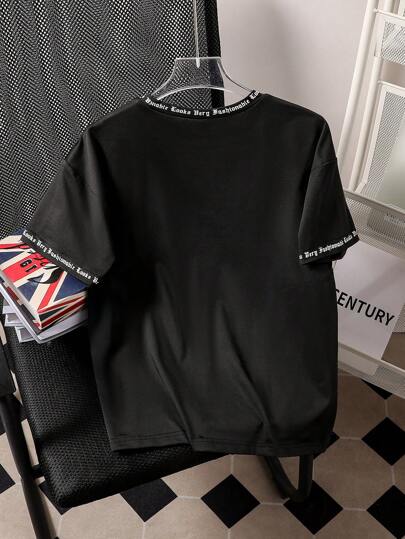 SHEIN قميص تريكو ذو رقبة مستديرة مطبوع عليه حرف للموضة الشبابية، قابل للارتداء في الربيع / الصيف ، العطلات ، السفر