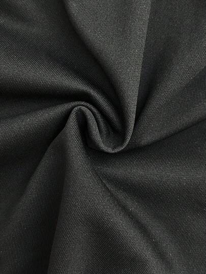 Manfinity Homme شورت رياضي بخصر رباط مطبوع بحروف مريح للشباب العصريين، شورت كرة السلة الرياضي