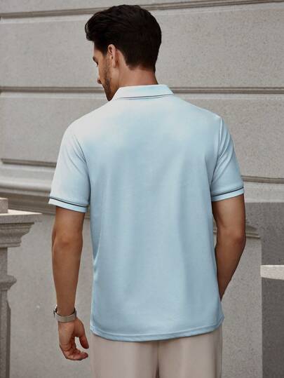 Manfinity Bizformal ملابس علوية كاجوال قصيرة الأكمام مصنوعة من قماش ذو لون قاتم بتفاصيل في الجزء الأمامي، للاستخدام اليومي