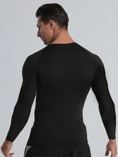 Manfinity Sport Corelite تي شيرت رياضي نصف كم بطبعة رأس الثور والأحرف للرجال
