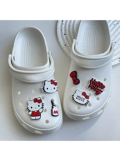 Sanrio 6 قطع زخارف ألحذية بصورة هيلو كيتي الكيوت العلامة سانريو، قابلة للإزالة والتركيب على الكلوجات والصنادل، إكسسوارات للحذاء الجميل للنساء والرجال مناسبة كهدية للأعياد والحفلات والاستخدام اليومي في الربيع والصيف والشاطئ