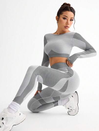 طقم تانكيني حريمي Sport Studio طقم نساء مناسب للياقة البدنية بأكمام طويلة متقاطعة في الظهر وسروال رياضي طقم رياضة نسائي