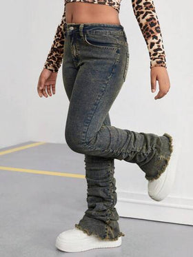 SHEIN بناطيل جينز عنقودية عتيقة ملونة بأزرق مبهت، مناسبة للفتيات في مرحلة ما بين الطفولة والمراهقة، مقطع حول الساق مع كسرات ، ملابس خريفية للفتيات لأزياء الشارع