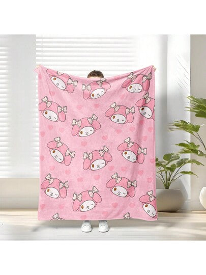 Sanrio بطانية فلانيل مطبوعة برسوم كارتون سانريو قطعة واحدة - بطراز حديث، قابلة للغسل بالغسالة، مقاومة للبقع، ناعمة ودافئة، للاستخدام على مدار السنة، على الأريكة والسرير والمكتب والسفر، بطانية هدية متعددة الاستخدامات