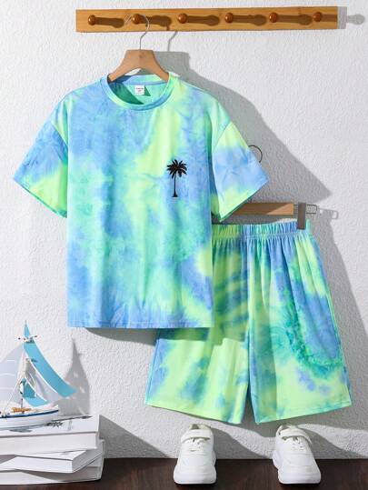 SHEIN طقم تي شيرت وشورت ذو أكمام قصيرة مربوط بالصبغ الملون لصبي مراهق ، إجازة