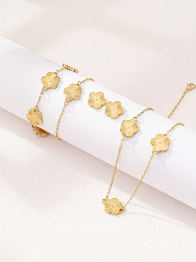 مجموعة مجوهرات من 5 قطع، عقد وأساور وأقراط ذات تصميم هندسي أنيق بزهرة البرسيم، للنساء مناسبة كهدية عيد الأم أو عيد الحب