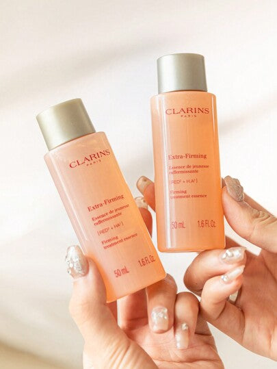 Clarins كلارنس [ميني] معالجة ترطيب مركز 50 مل | معالجة مرطبة بشكل مكثف وخالية من الكحول تعمل على شد البشرة وشدها وتقاوم التجاعيد بشكل ملحوظ