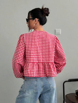 EZwear بلوزة نسائية فضفاضة بأكمام طويلة ذات كشكشة من الاحمر والأبيض بنمط مربعات رجعي حديث من الفلوت