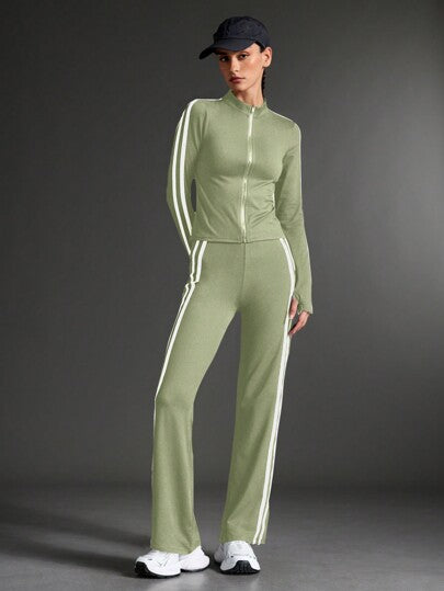 Streetz SHEIN Sport بدلة رياضية للنساء تشمل جاكيت وبنطلون، ملابس رياضية و للخارج والملابس اليومية، طقم ملابس ركض وتنشيط العضلات مع بنطلون ضيق للنساء