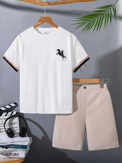 SHEIN 2 قطعة/ مجموعة ملابس علوية قصير بأكمام وقصير بطبعات مدرسية مع حافة شريطية للصبية المراهقين، مناسب للتنقل والمدرسة والأوقات الحرة والرياضة في فصلي الربيع والصيف وللحفلات