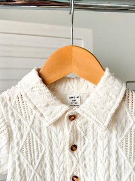 SHEIN Vintaside Kids ملابس أطفال حديثي الولادة إلى عام واحد، بلوزة أكمام قصيرة لون المشمش وطقم شورت، قماش ذو ملمس مناسب لارتداء الأطفال في الصيف، يضيف ملمسًا وجودة إلى الملابس