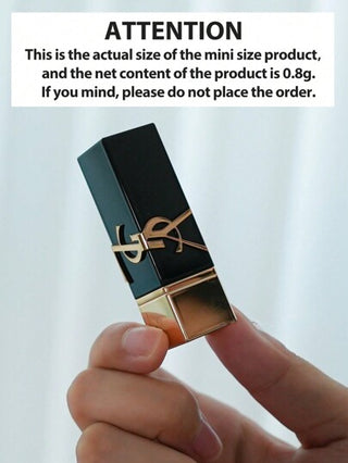 Yves Saint Laurent [ميني] روج بور كوتور ذا بولد رقم 12 نو إنكونغرو 0.8جرام طويل الأمد ، مرطب ، لا يتلاشى. صبغة عالية مع نهاية لامعة. مُنقَّع ب- 40٪ من المكونات المعتنية ، مثل: مستخلص بتلات الخشخاش الأحمر ذو التأثير المنعم وزيت بذور العنب للشعور بالراحة.