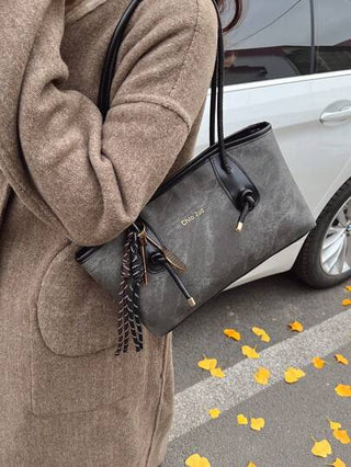 حقيبة يد نسائية جلد PU أحادية اللون، بسيطة وعملية، سعة كبيرة للاستخدام اليومي والسفر، موضة عصرية