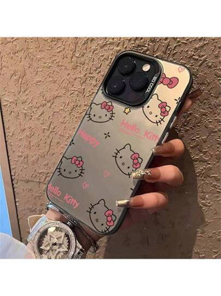 غطاء هاتف مقاوم للسقوط للآيفون من تصميم "كيتي رسمي مرخص من سانريو، بطبقة لاسر مطفية ذات خطوط تدرجية، يغطي الهاتف بالكامل