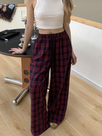 SHEIN EZwear بنطلون مريح للبيت بطباعة مربعات ملونة باللون الأزرق للسيدات، ملابس رمضان