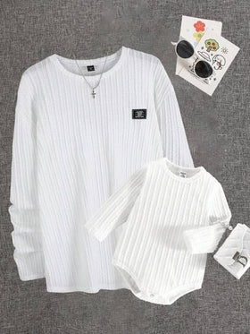 SHEIN Vintaside Kids 1 قطعة قميص طويل الأكمام لبنت رضيعة من قماش جاكار ناعم بلون واحد برقبة طاقية، للارتداء اليومي في الربيع والخريف (4 قطع ملابس متطابقة للعائلة الأم والطفل يباعان بشكل منفصل)