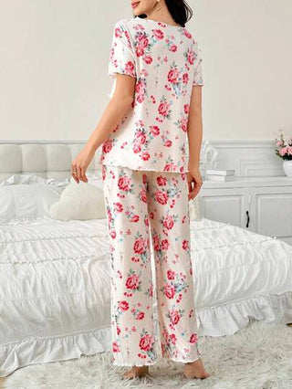 Shein Underwear&Sleepwear Maternity طقم بيجامة حمل يتكون من بنطلون رياضي قصير الأكمام بنمط زهري للرضاعة الطبيعية