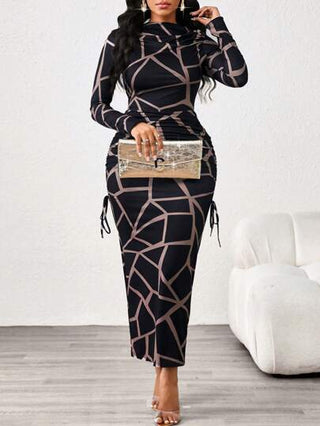 Lady فستان نسائي أنيق وراقي ذو أكمام طويلة وياقة قارب وتصميم رفيع بطبعة نمر