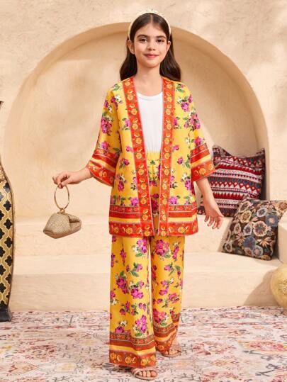 SHEIN Leap Crew مجموعة (جاكيت وبنطلون واسع الساق) كاجوال للكبيرات بطبعة زهور صغيرة لإطلالة إجازة