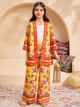 SHEIN Leap Crew مجموعة (جاكيت وبنطلون واسع الساق) كاجوال للكبيرات بطبعة زهور صغيرة لإطلالة إجازة