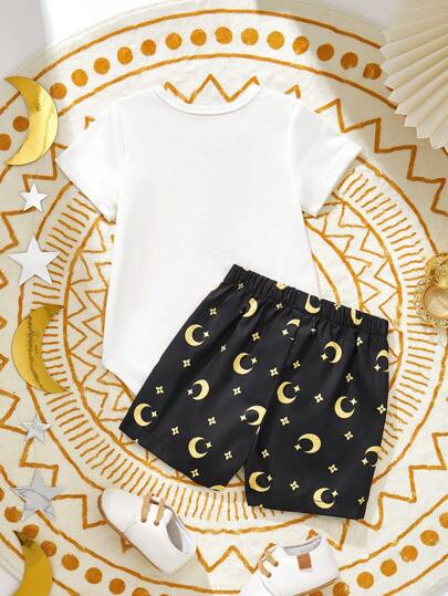 SHEIN رمضان 3 قطعة/طقم ملابس أطفال الأولاد هلال رمضان مطبوع عليها فانوس ، مناسبة لرمضان والاستخدام اليومي والأنشطة الخارجية والحفلات للأطفال حديثي الولادة وتصوير صور ربيعي/صيفي